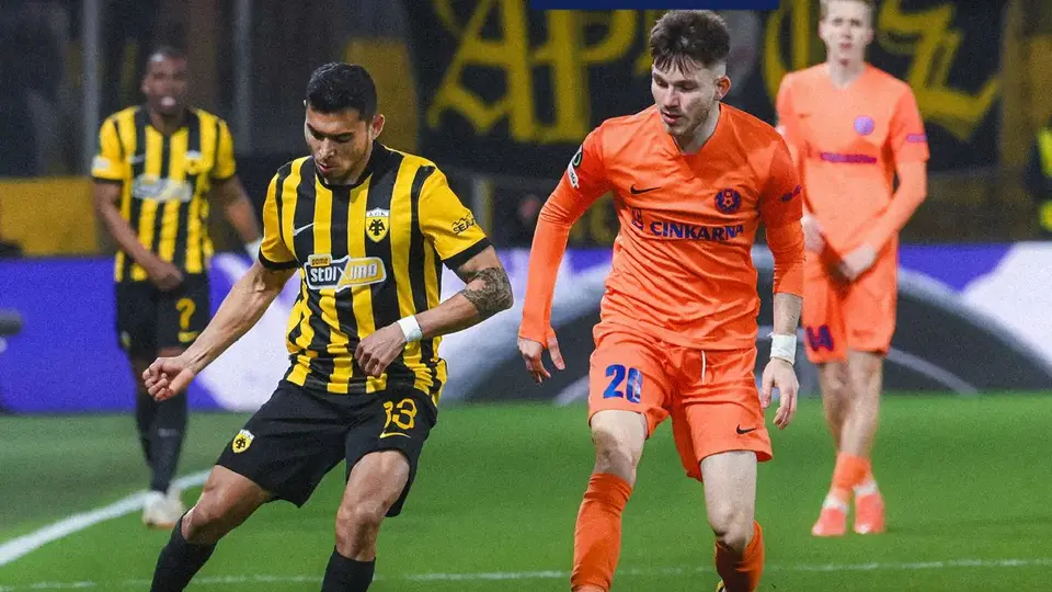 Orbelín Pineda en el juego de Conference League | @AEK_FC_OFFICIAL