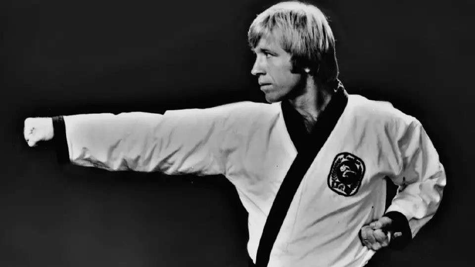El actor y especialista en artes marciales se encuentra en un hospital de Hawái / FB: @officialchucknorrispage