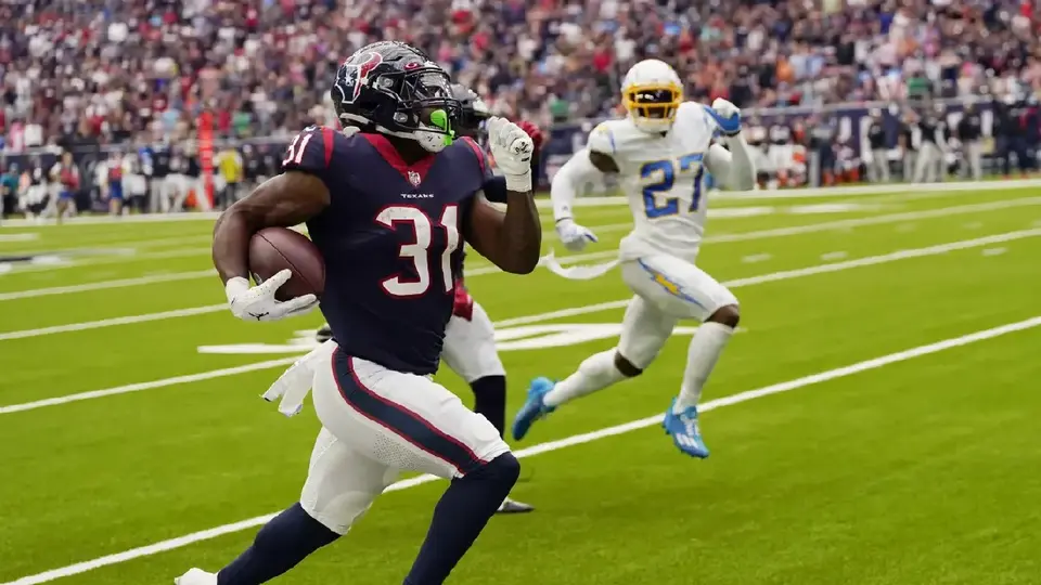 Eagles llegan a acuerdo por un año con el corredor Dameon Pierce