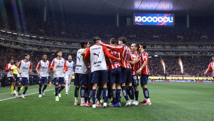 Chivas celebrando ser el nuevo líder del Clausura 2026 | MEXSPORT