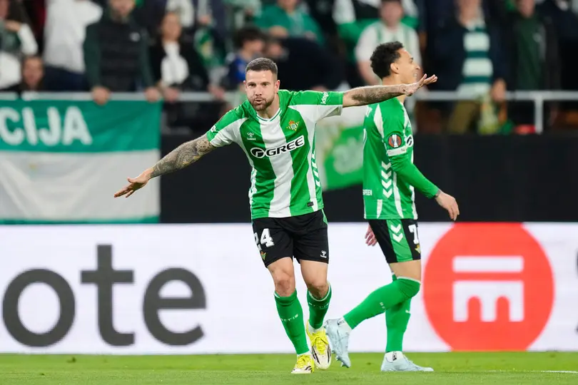 Aitor Ruibal tras anotar con el Betis | AP