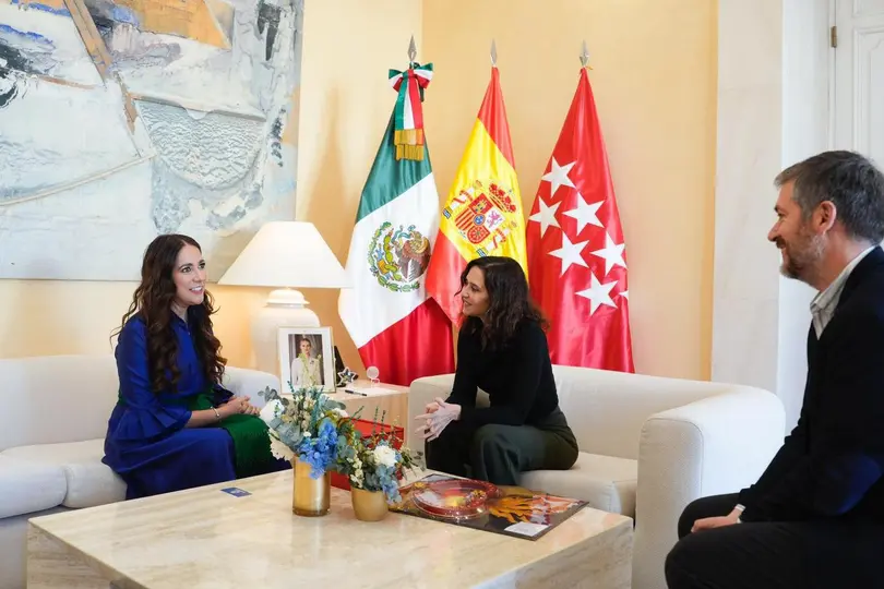 La política afirmó que está orgullosa del legado de España y que México solo busca hacer polémica / FB: @idiazayuso