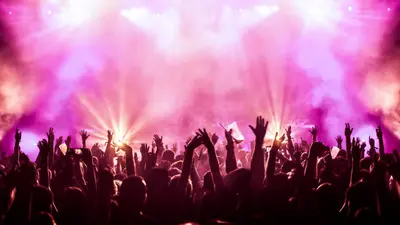 ¿Se podrá llevar comida a conciertos en CDMX? Proponen ley contra precios altos