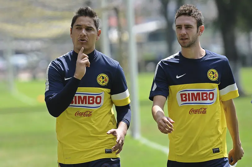 Moisés Muñoz y Miguel Layún en entrenamiento con América en 2012 | MEXSPORT
