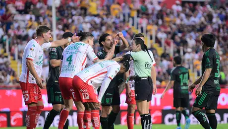 Tigres empata de último minuto ante Necaxa y rescata un punto en la Jornada 15
