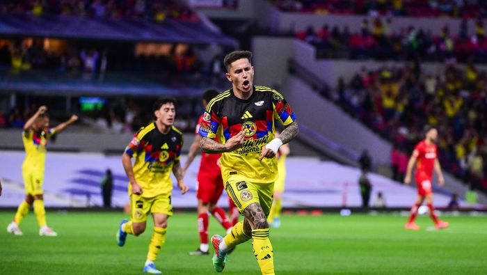 Brian Rodríguez en celebración en el partido de América ante Toluca | IMAGO 7