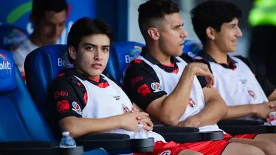 ¿Guiño de Chivas a Gilberto Mora? Esto sucedió en el Estadio Akron