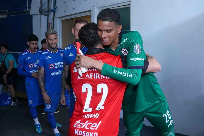 Nacho Rivero y Kevin Mier, de Cruz Azul y Tijuana | IMAGO7
