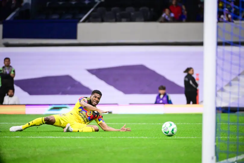 Raúl 'Pantera' Zúñiga, jugador del América | IMAGO7