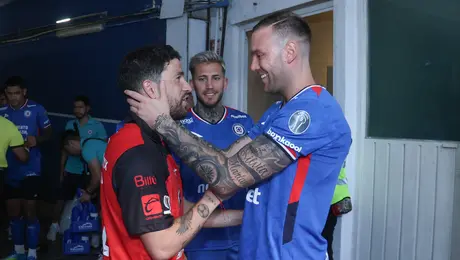 ¡No los olvida! Nacho Rivero saluda a sus excompañeros de Cruz Azul y staff