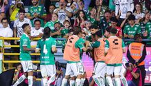 León ruge en casa y sueña con Liguilla tras vencer a Juárez