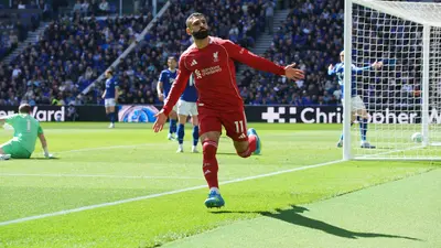 Liverpool silencia el nuevo hogar del Everton con agónico gol de Van Dijk
