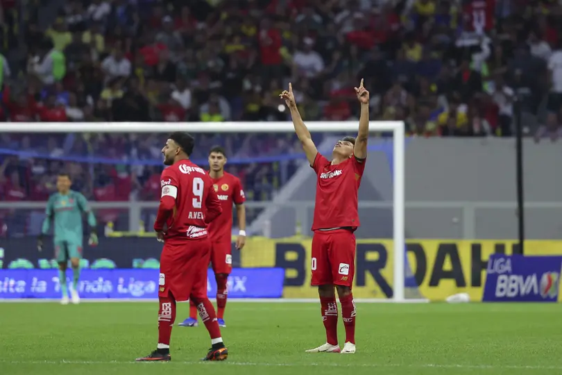 Jugadores del Toluca festejando autogol de Miguel Vázquez | IMAGO7