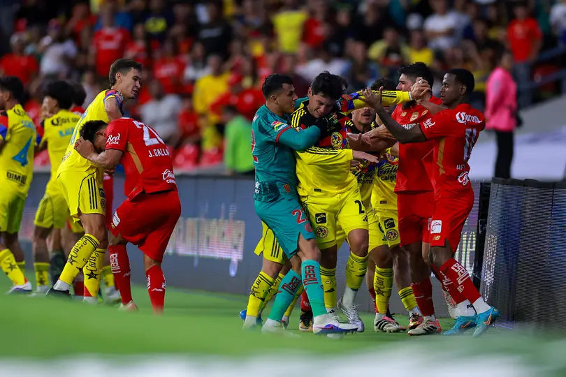 Completo caos en el final del partido en el Estadio Banorte | MexSport