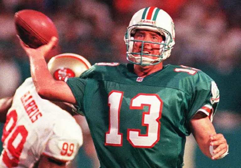 Dan Marino, leyenda de los Miami Dolphins | AFP