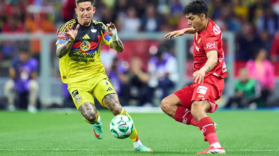 Brian Rodríguez, jugador del América, en duelo ante Toluca | MEXSPORT