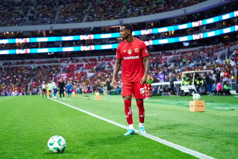 Helinho, expulsado ante América | MEXSPORT