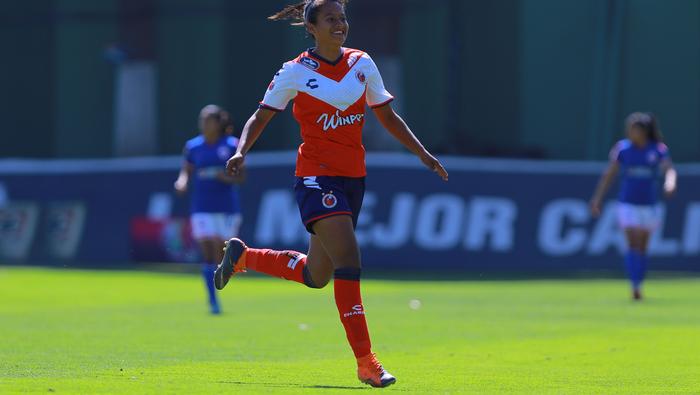 Magaly Cortés con Veracruz en la Liga MX Femenil | IMAGO 7
