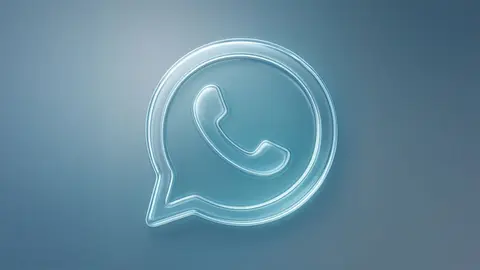 La nueva apariencia de WhatsApp incorpora barras flotantes y un diseño visual similar al cristal en dispositivos Apple.