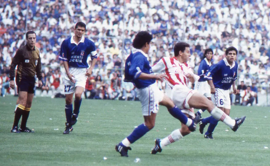 Cruz Azul y Necaxa en la Final de la Temporada 1994-95 | MEXSPORT
