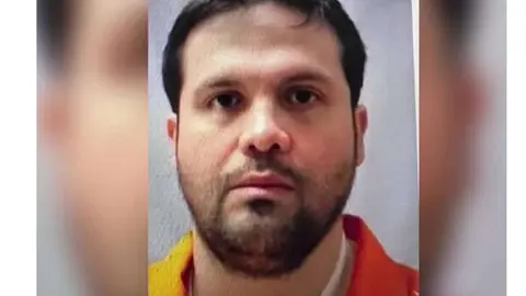 El hijo de “El Chapo” Guzmán comparecerá ante la justicia estadounidense hasta agosto de 2026./