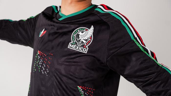 El jersey de la Selección Mexicana bordado a mano | ADIDAS