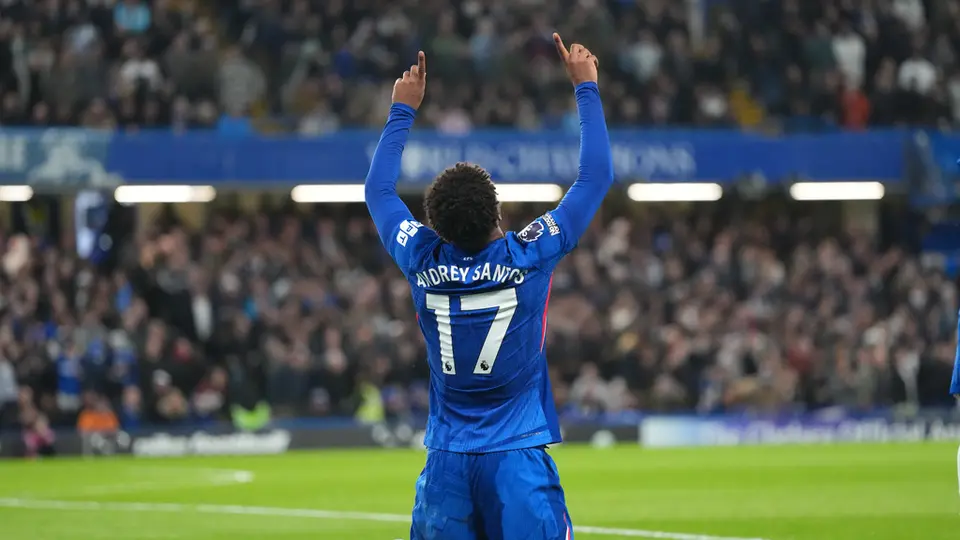 Chelsea vence al Tottenham y se mete a puestos de Europa