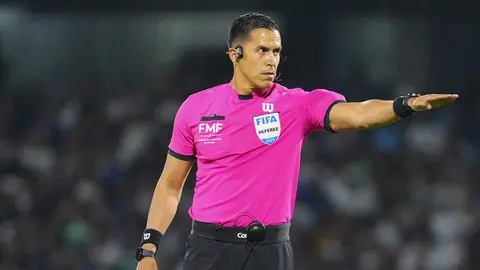Quintero Huitrón cierra la serier de la Final del futbol mexicano | Imago7