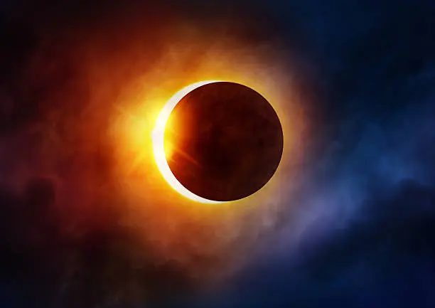 El fenómeno astronómico de 2026 coincidirá con el atardecer en algunas zonas, creando un paisaje poco común. / Pixabay