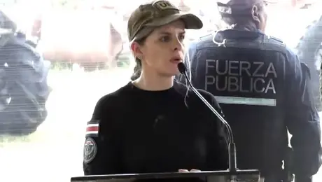 ¿Atentado contra Laura Fernández? Presidenta de Costa Rica es evacuada tras una explosión