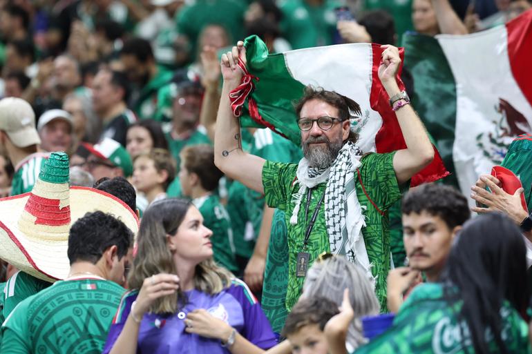 Afición mexicana, durante el partido ante Corea del Sur en el Estadio Guadalajara | MIGUEL PONTÓN