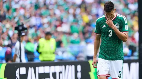 César Montes con la Selección Mexicana | MEXSPORT