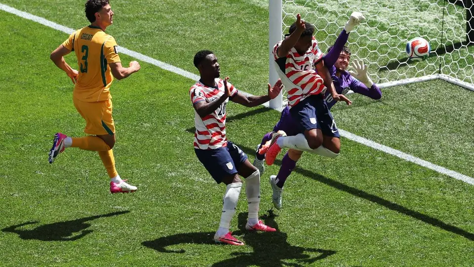 Posible fuera de lugar de Balogun en el Estados Unidos vs Australia | AP