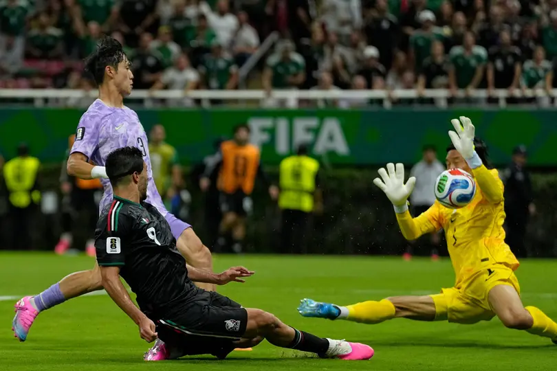 Kim Seung-gyu ante México l AP