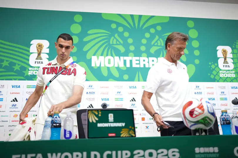 Ellyes Skhiri y Hervé Renard, en conferencia de prensa | AP