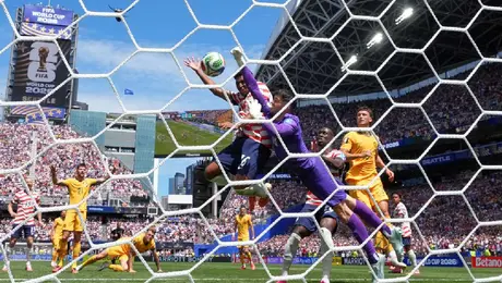 Estados Unidos derrota a Australia con polémico gol