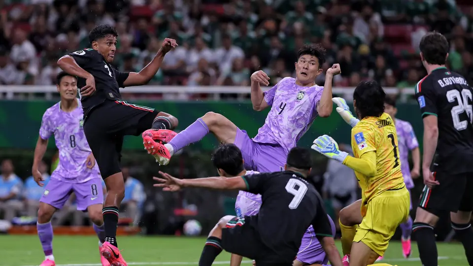 Luis Romo, jugador de la Selección Mexicana, en gol ante Corea del Sur | MIGUEL PONTÓN