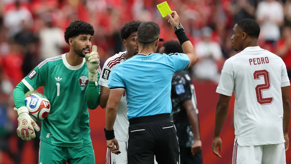 Qatar sufrió dos expulsiones ante Canadá en la Copa del Mundo | MEXSPORT
