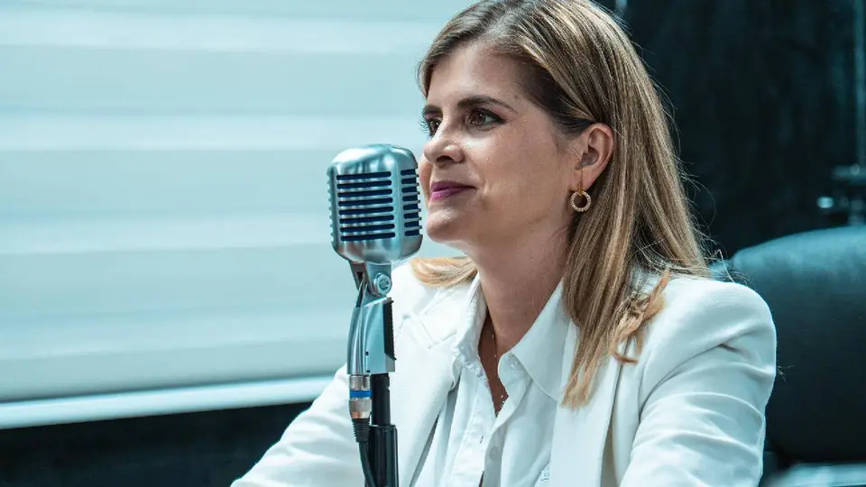 Explosión sorprende a la presidenta de Costa Rica, Laura Fernández / @laurapresi2026