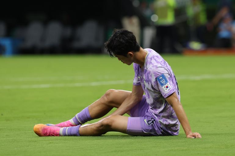 Jugador de Corea del Sur, tras la derrota ante México en el Estadio Guadalajara | MIGUEL PONTÓN