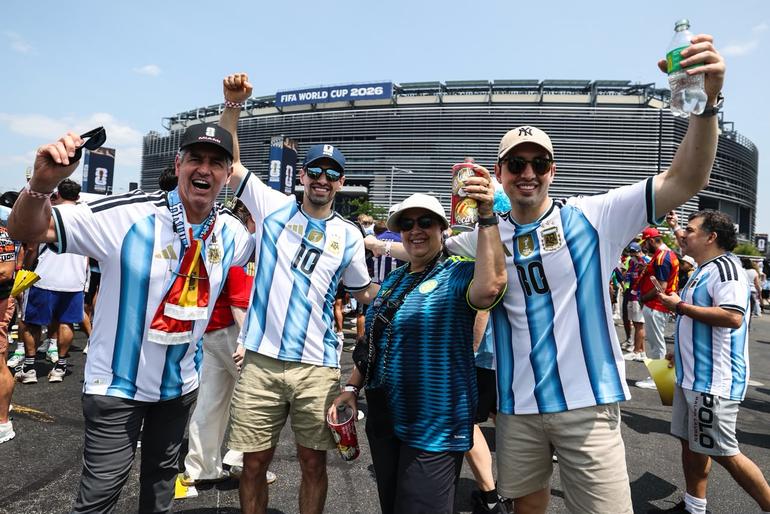 Afición argentina en el Estadio de Nueva York | RÉCORD