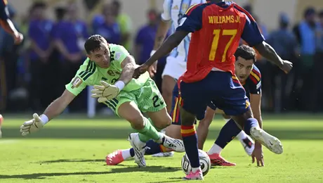 ¡Polémica! Anulan gol a España en Final vs Argentina