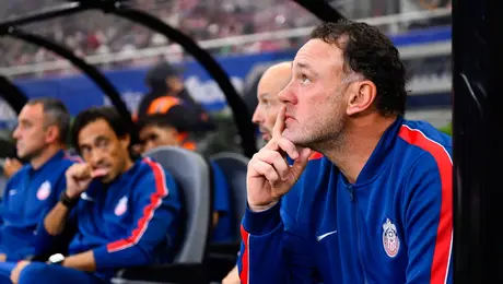 ¡Satisfecho, pero con tarea pendiente! Milito analiza la victoria agónica de Chivas sobre Juárez