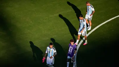 Solo un toque en 100 minutos: Argentina jugó el balón una sola vez en el área de España