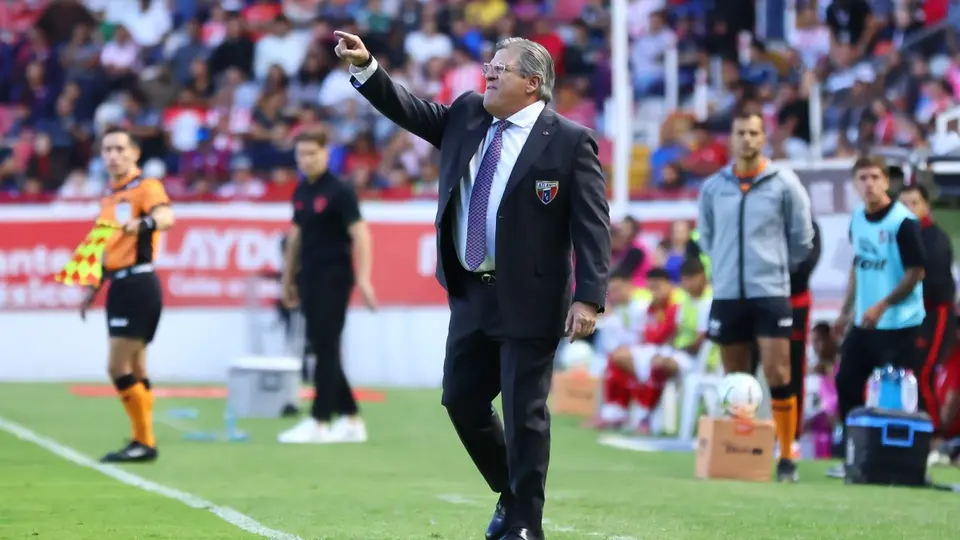 Miguel Herrera con Atlante | IMAGO 7
