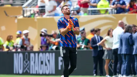 “Mis manos no tuvieron que esforzarse tanto”: Unai Simón tras coronarse ante Argentina