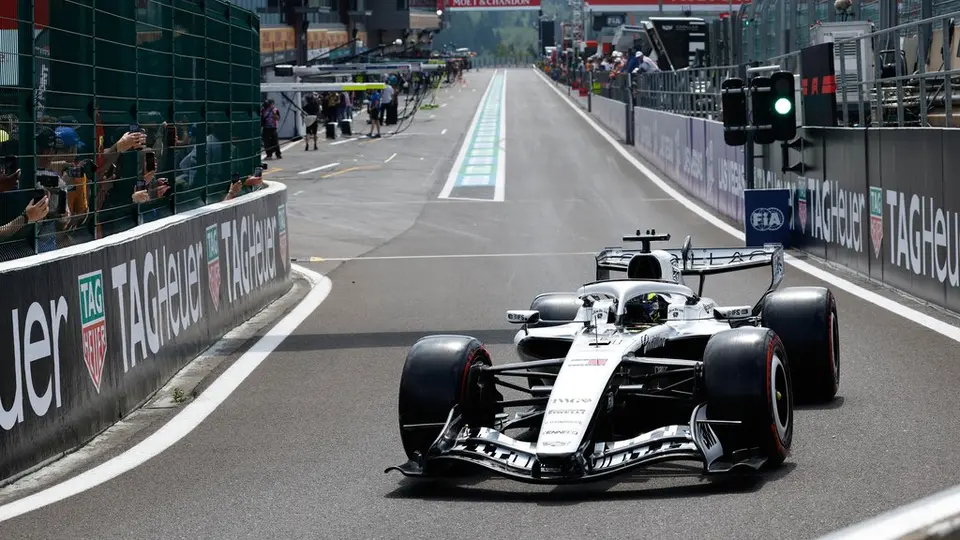 Mal y de malas! Checo Pérez sufre otro abandono, ahora en el Gran Premio de Bélgica | RÉCORD