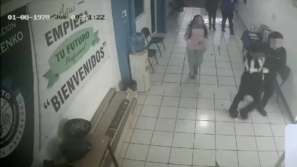 El doble homicidio ocurrido en la Preparatoria Antón Makárenko conmocionó a Michoacán y reabrió el debate sobre las sanciones aplicables a menores de edad./ RS