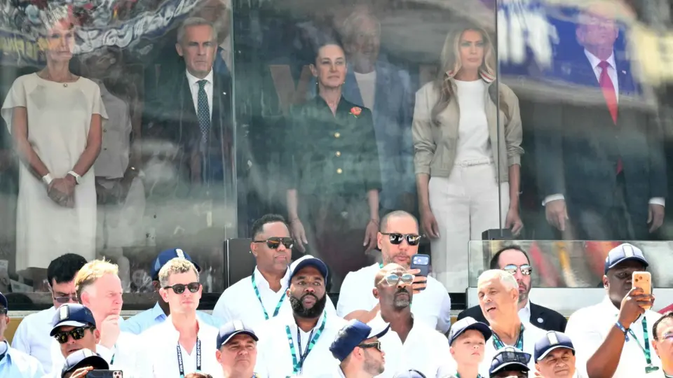 La mandataria mexicana arribó este domingo al MetLife Stadium, en East Rutherford, Nueva Jersey, para presenciar el encuentro por el título./ AFP