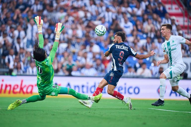 Acevedo ya es clave en el Monterrey contra Santos | MEXSPORT